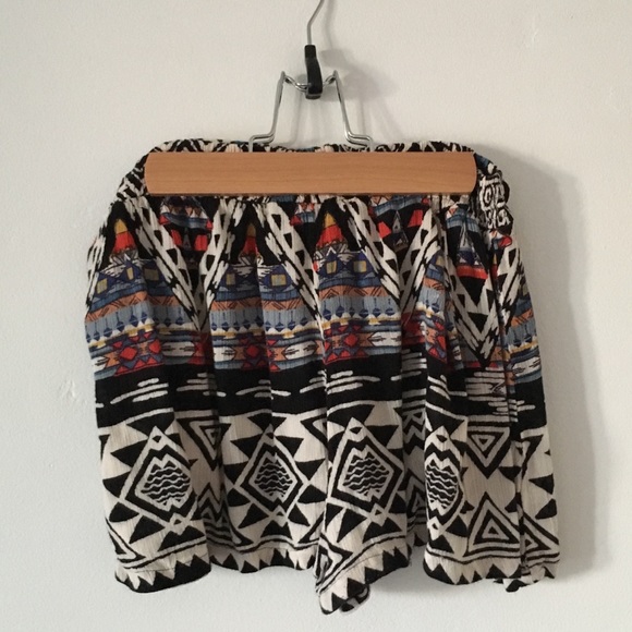Boho shorts. Ethnic Pattern. Size medium. Elastic - Picture 1 of 2